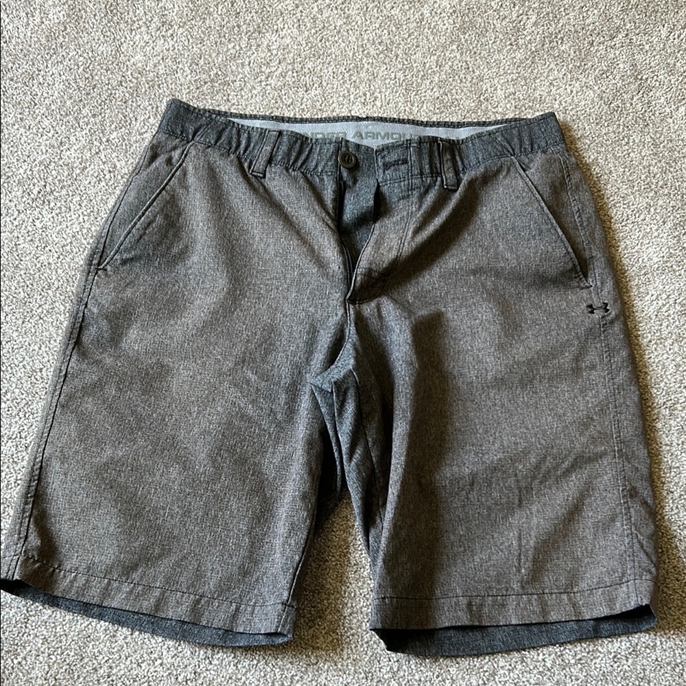 Under Armour Men's Gray Golf Shorts